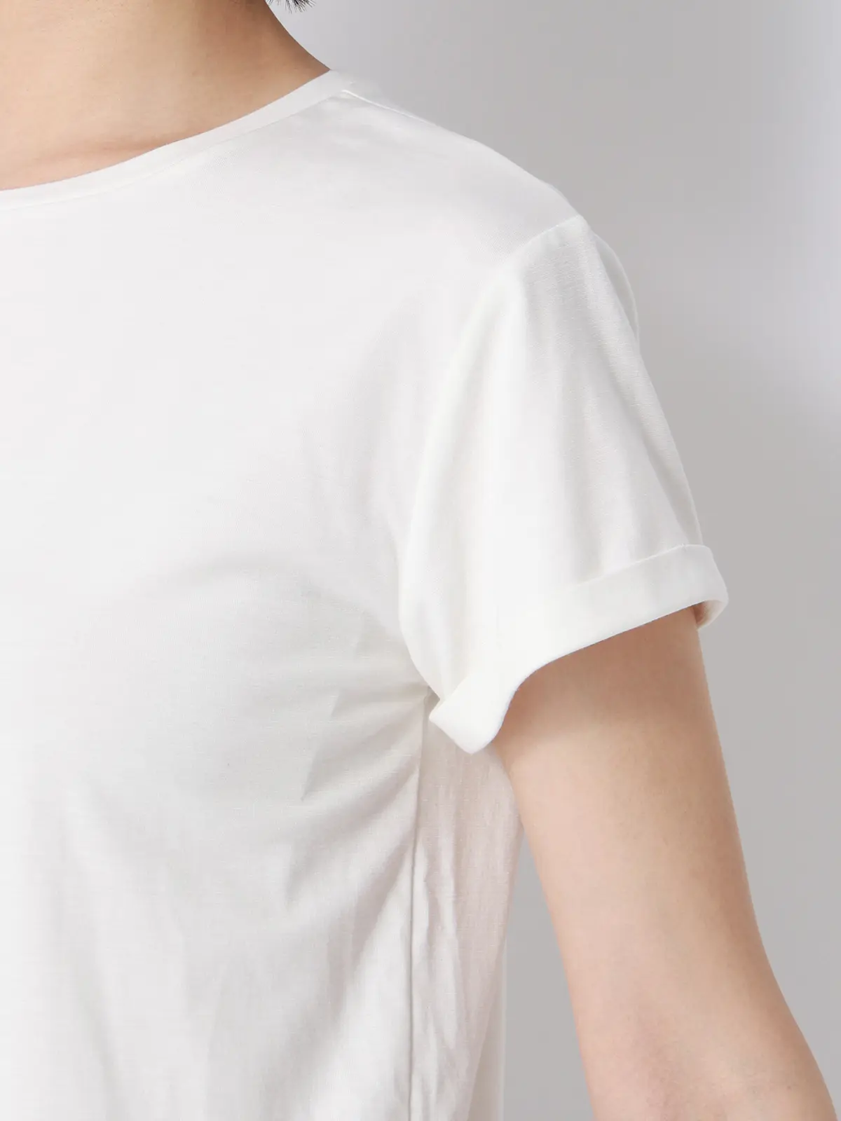 クルーネックTシャツ/半袖/ウォッシャブル/接触冷感/レーヨンストレッチポンチ/BIYORI UP オフホワイト F