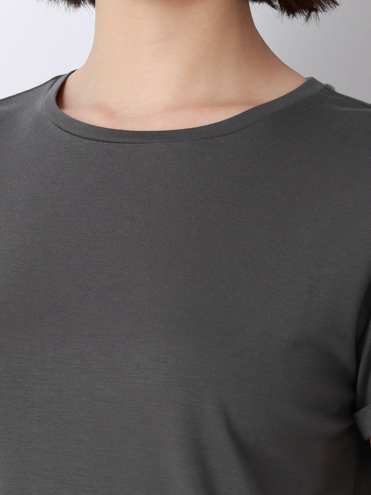 クルーネックTシャツ／半袖／ウォッシャブル／接触冷感／レーヨンストレッチポンチ／BIYORI UP グレー F