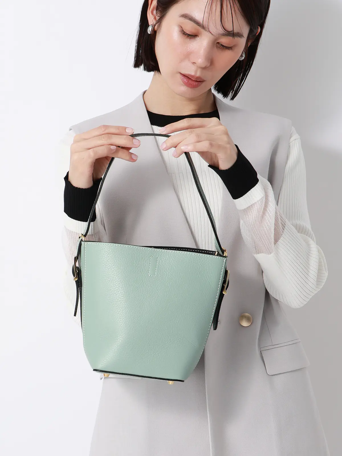 ワンハンドルハンドバッグ／MARCO BIANCHINI／シュリンクレザー／ポーチ付き グリーン F