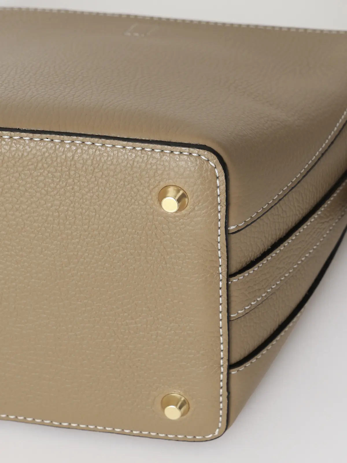 ワンハンドルハンドバッグ/MARCO BIANCHINI/シュリンクレザー/ポーチ付き ベージュ F