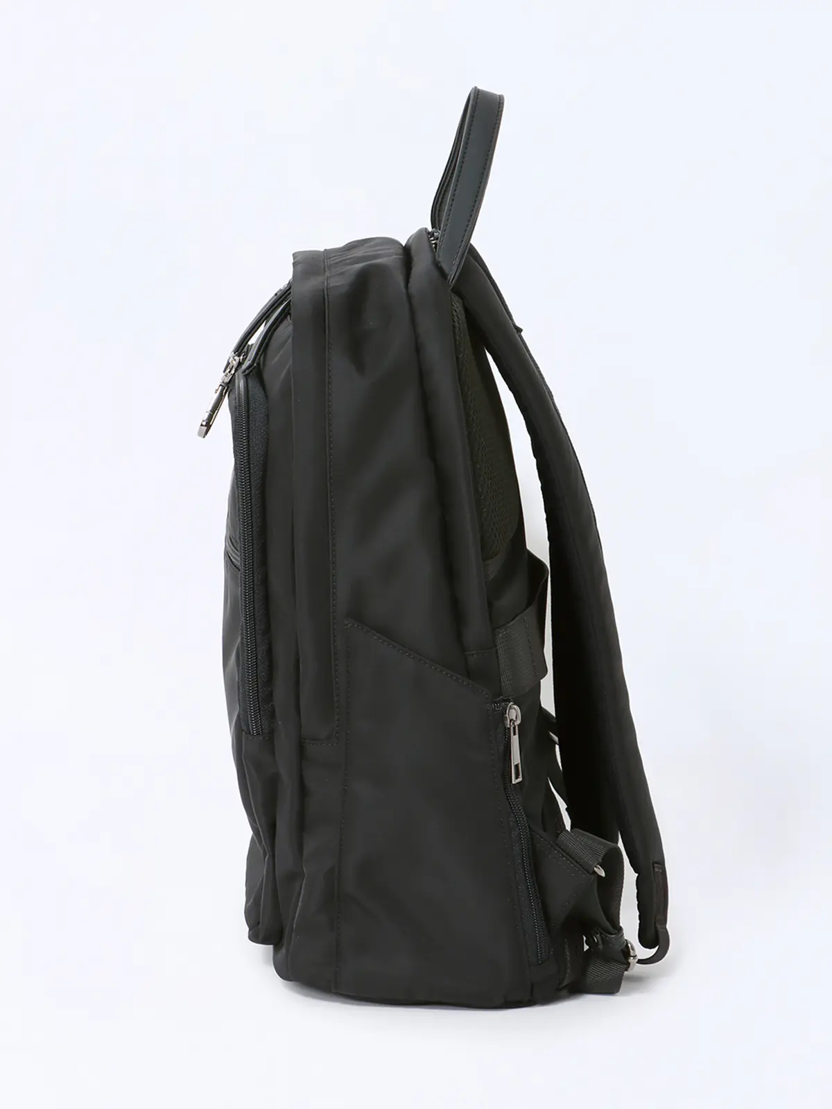 ＃コンプリュック／撥水／ナイロン／ミニポーチ付き ブラック F