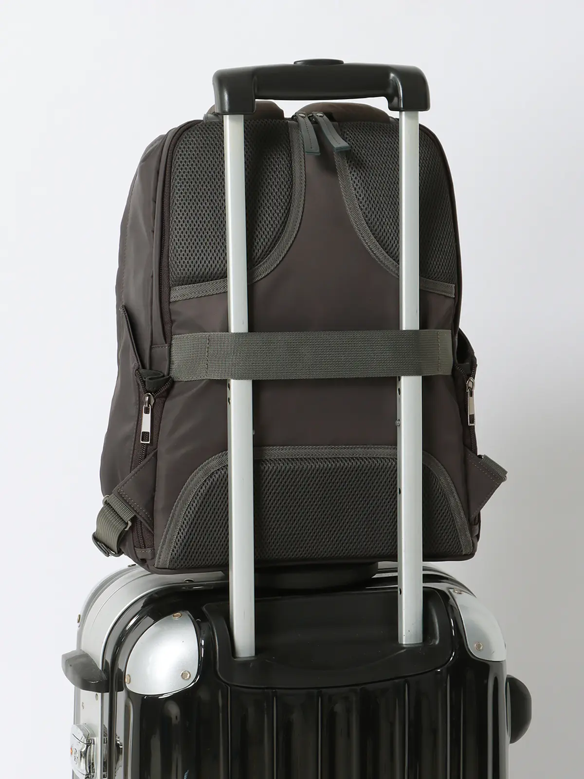 ＃コンプリュック／撥水／ナイロン／ミニポーチ付き グレー F