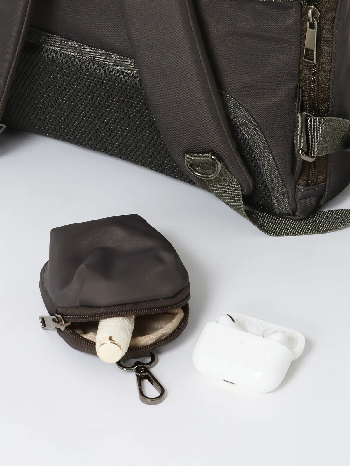 ＃コンプリュック／撥水／ナイロン／ミニポーチ付き グレー F