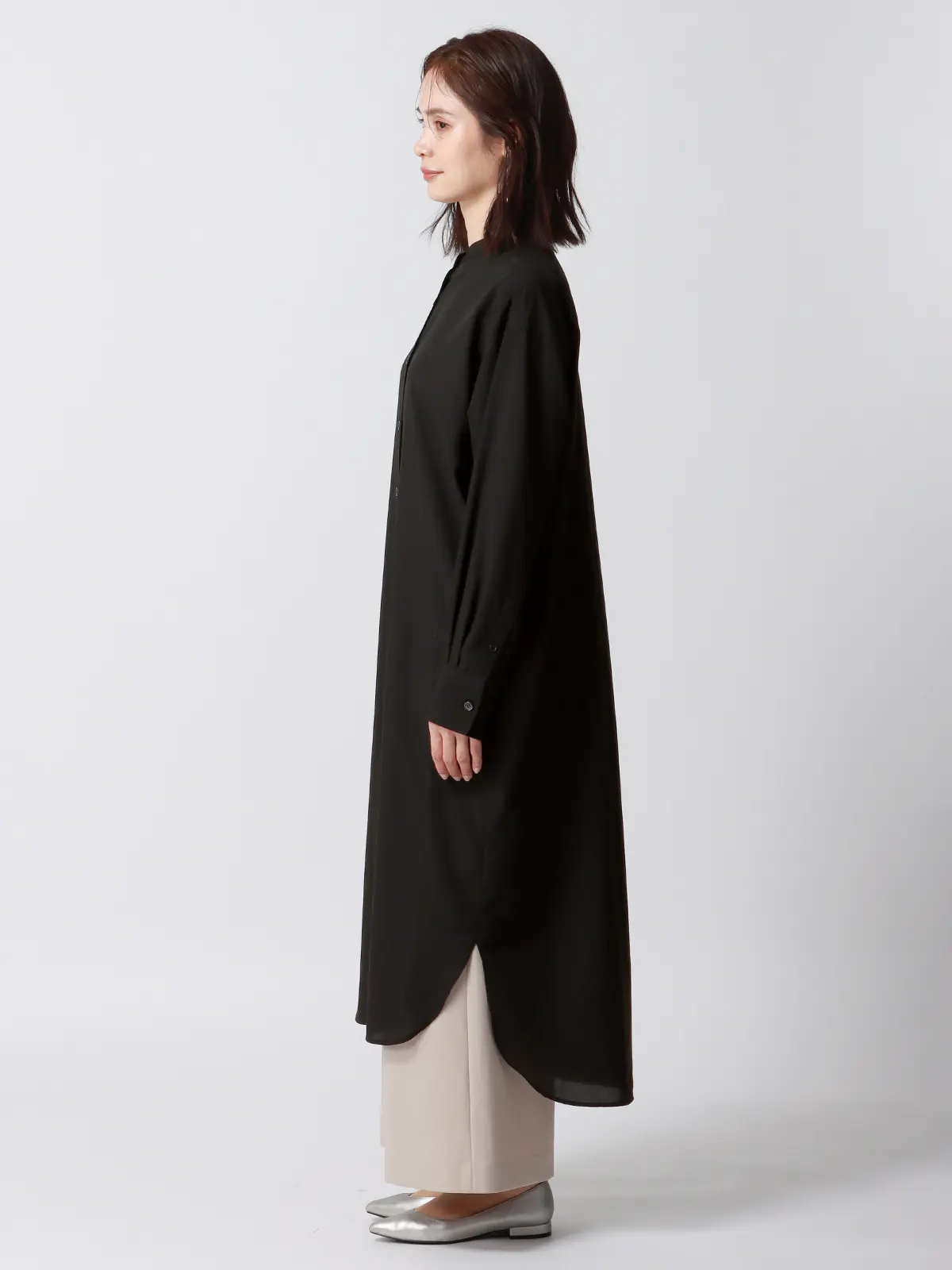 バンドカラーオーバーサイズロングシャツ／ウォッシャブル／接触冷感／UVカット／BIYORI UP ブラック系 38(9号）