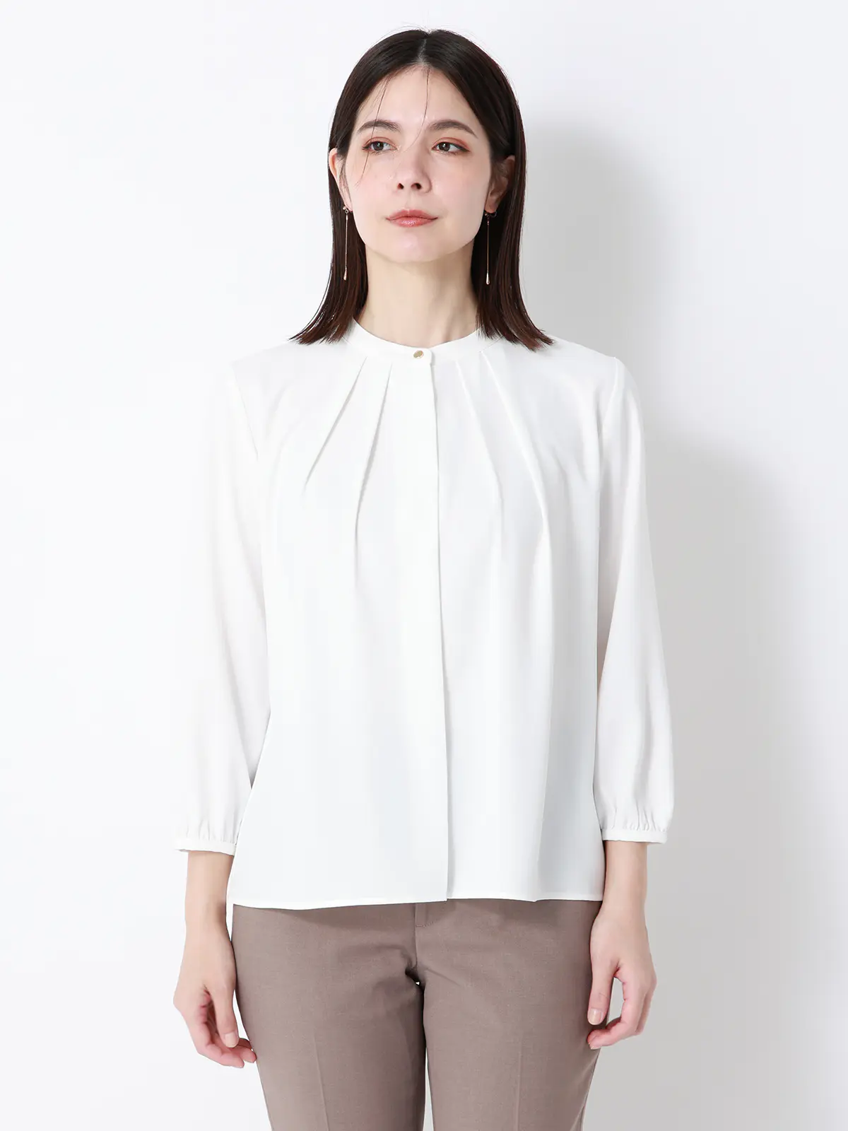 フロントタックブラウス／7分袖／ウォッシャブル／ジョーゼット／無地 オフホワイト 38(9号）
