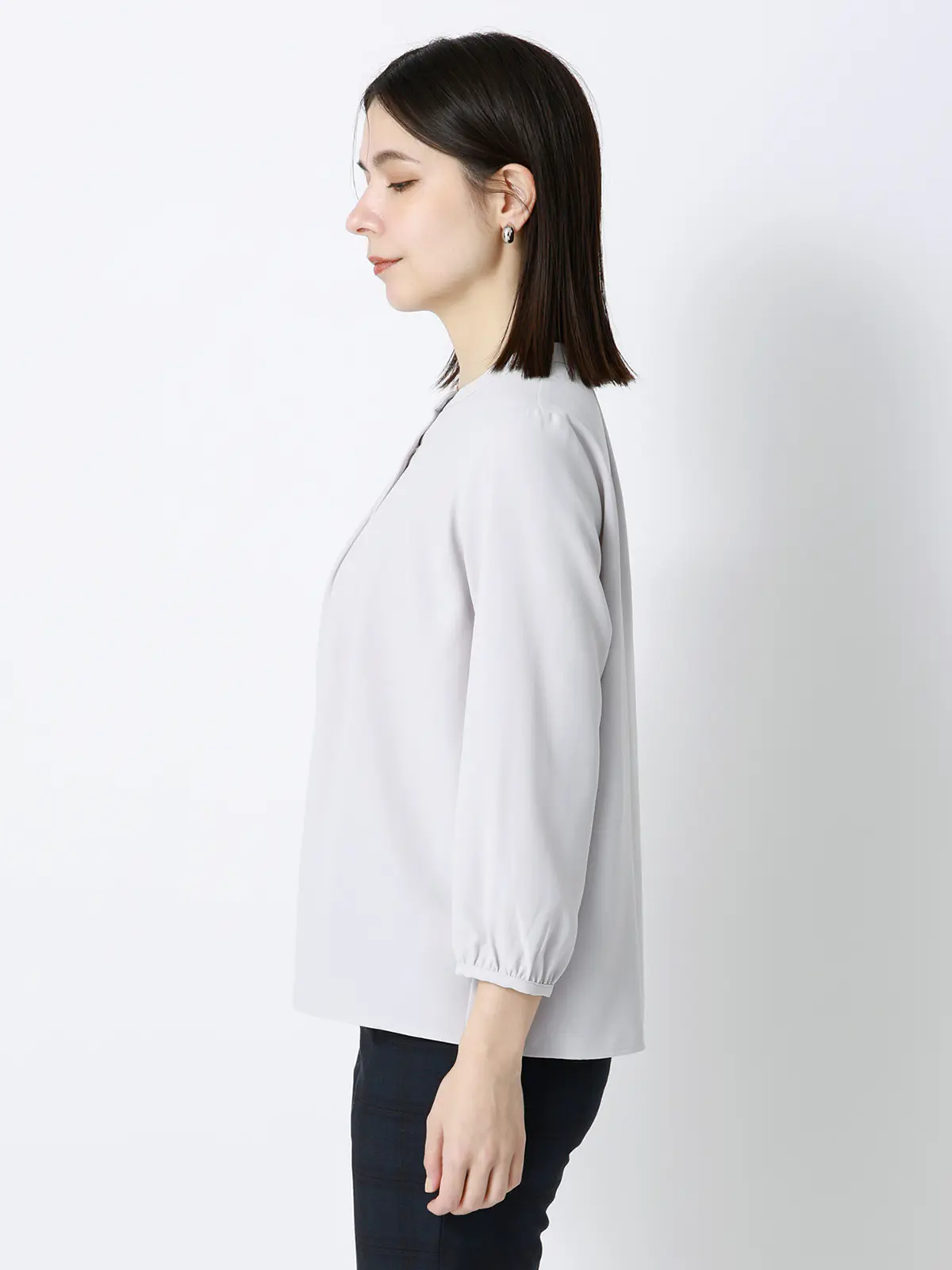 フロントタックブラウス／7分袖／ウォッシャブル／ジョーゼット／無地 ライトグレー 38(9号）