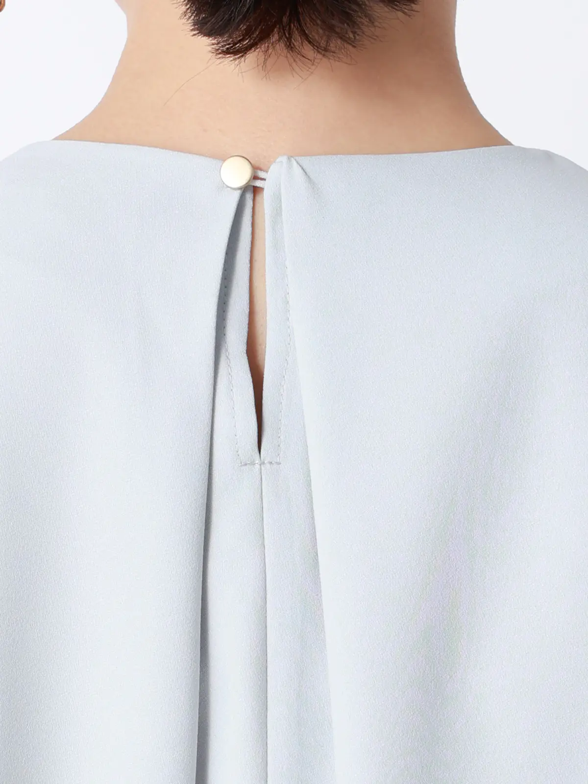 ボウタイブラウス／8分袖／ ウォッシャブル／NIR＋UVカット／無地／パール＆チェーンパーツ サックス 38(9号）