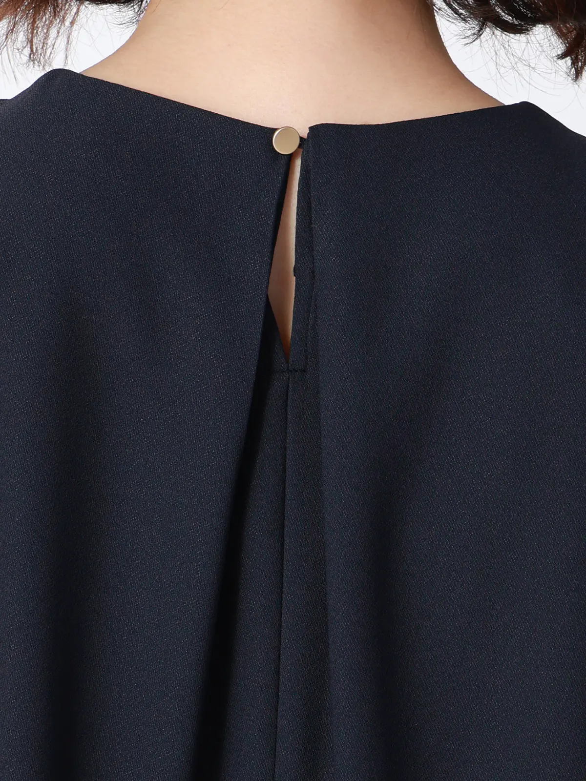 ボウタイブラウス／8分袖／ ウォッシャブル／NIR＋UVカット／無地／パール＆チェーンパーツ ネイビー 38(9号）