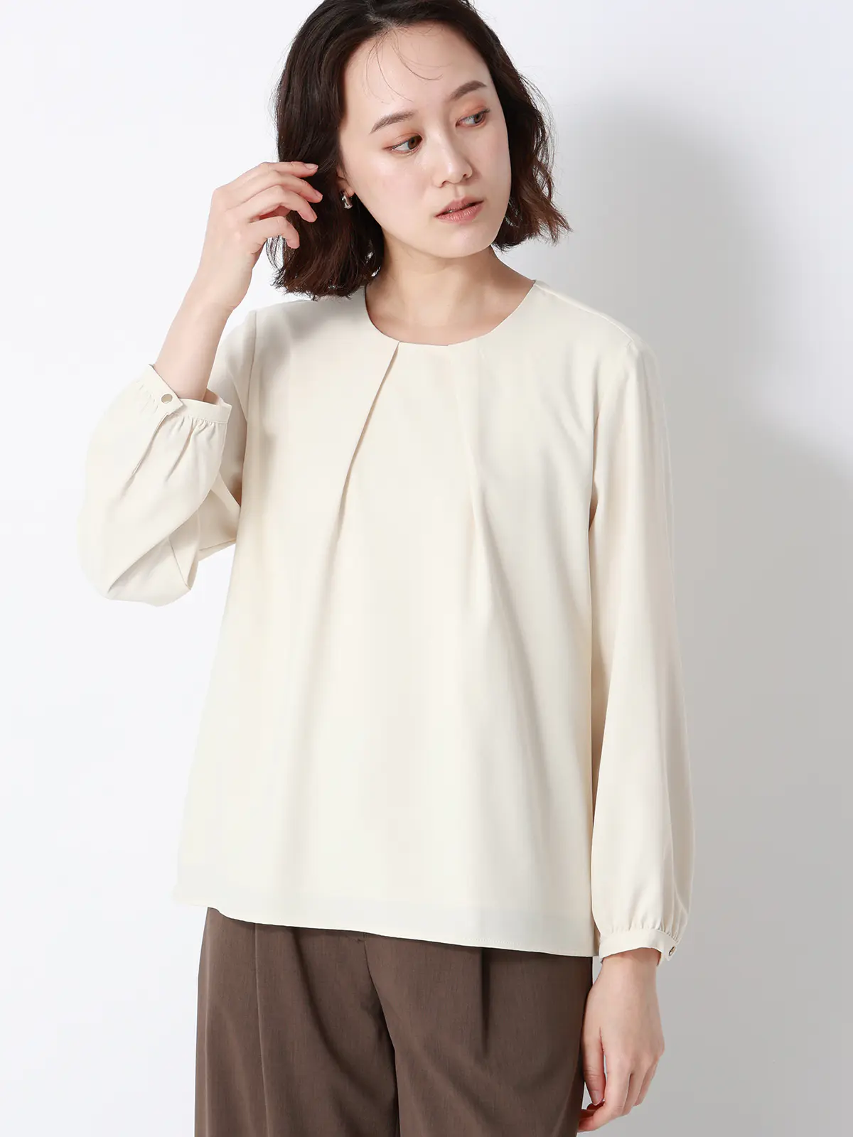 ボウタイブラウス／8分袖／ ウォッシャブル／NIR＋UVカット／無地／パール＆チェーンパーツ イエロー 38(9号）