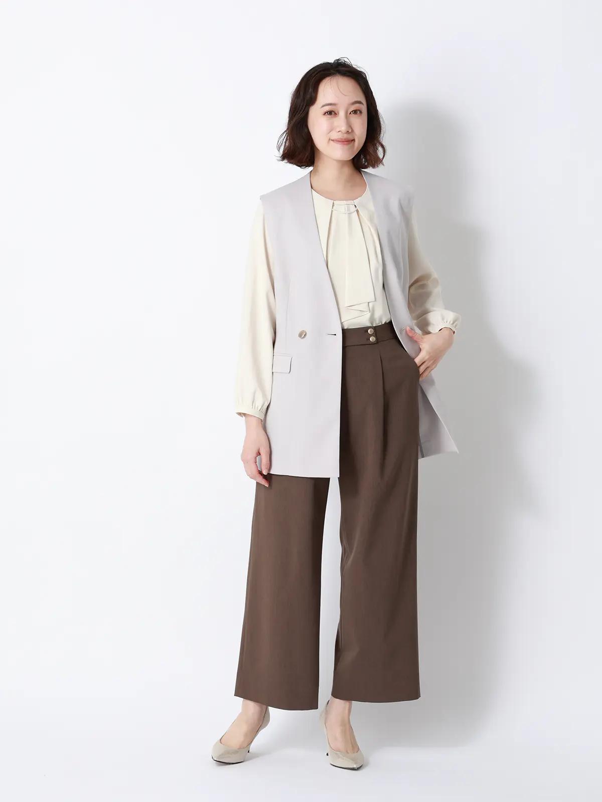 ボウタイブラウス／8分袖／ ウォッシャブル／NIR＋UVカット／無地／パール＆チェーンパーツ イエロー 38(9号）