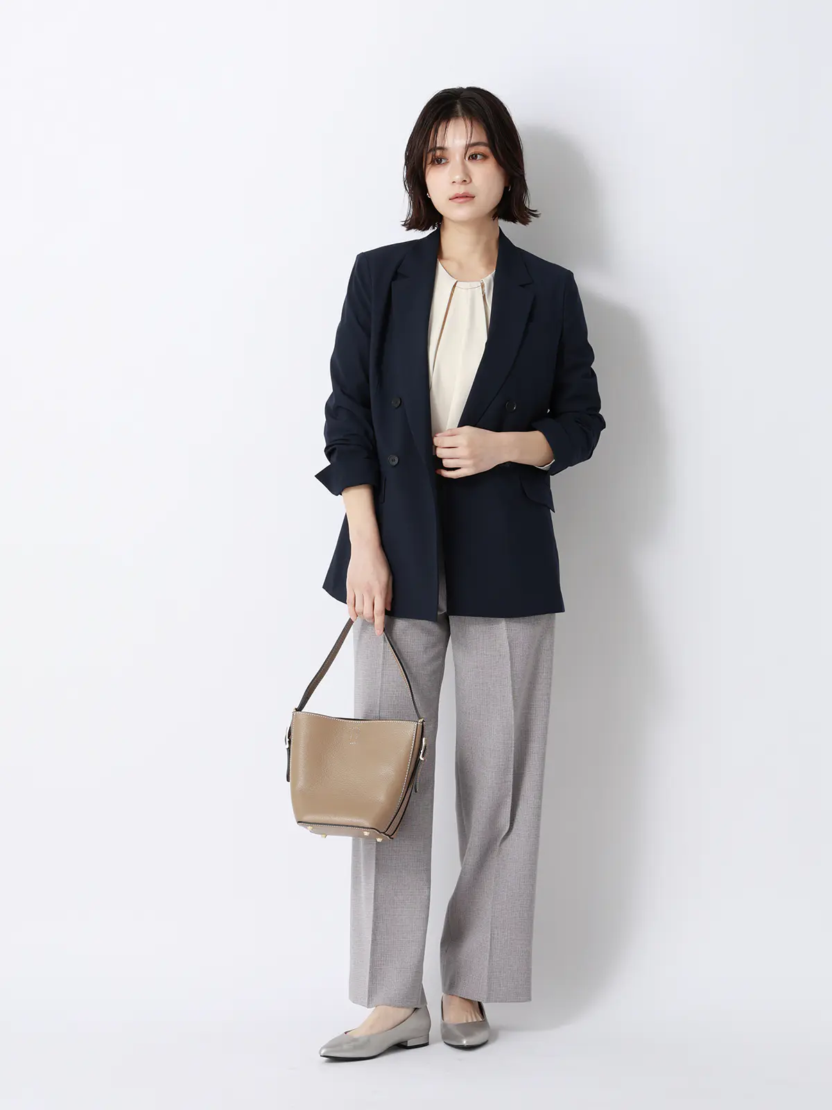 ボウタイブラウス/8分袖/ ウォッシャブル/NIR+UVカット/無地/パール&チェーンパーツ イエロー 38(9号)