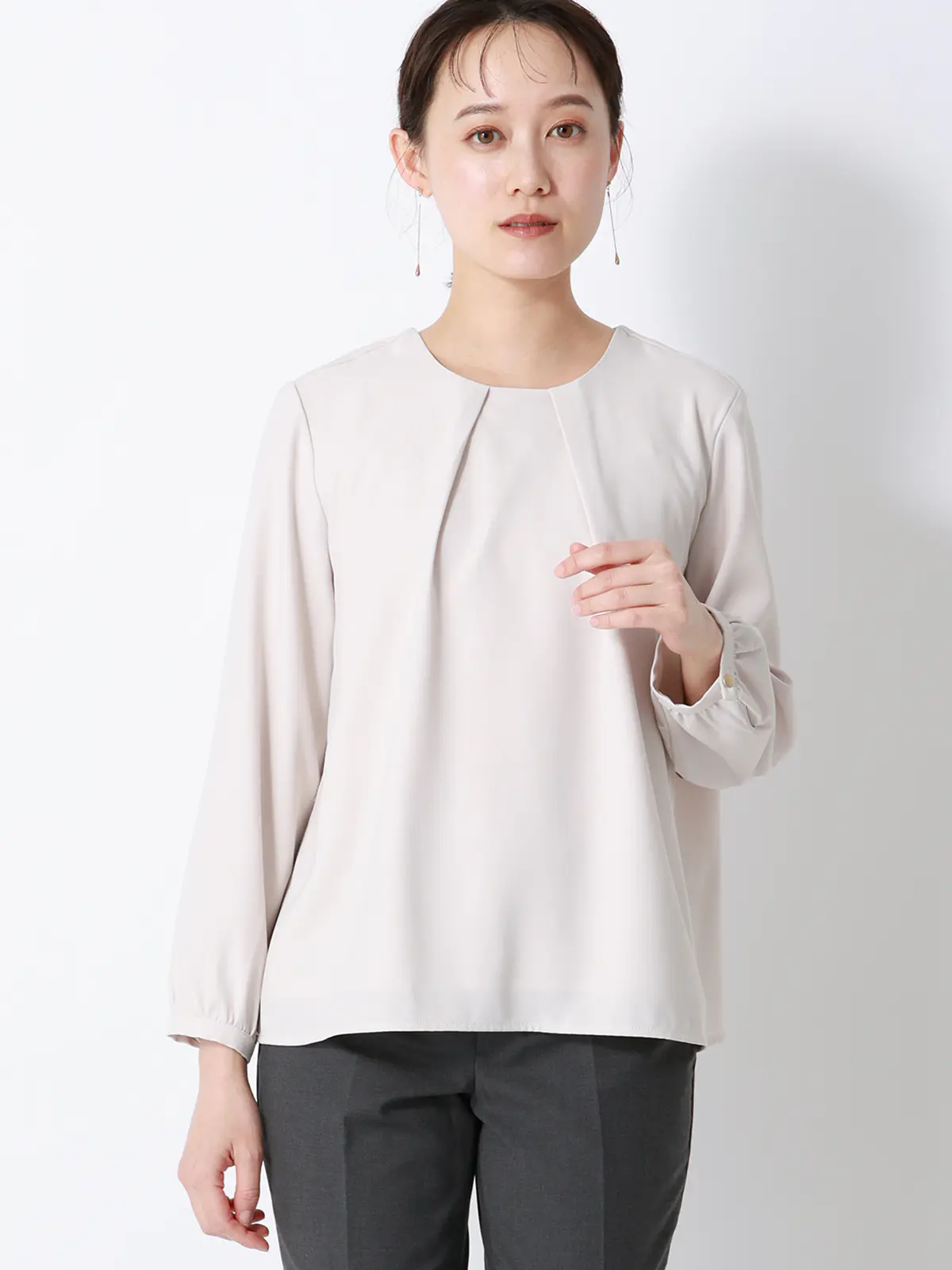 ボウタイブラウス／8分袖／ ウォッシャブル／NIR＋UVカット／無地／パール＆チェーンパーツ ピンク 38(9号）