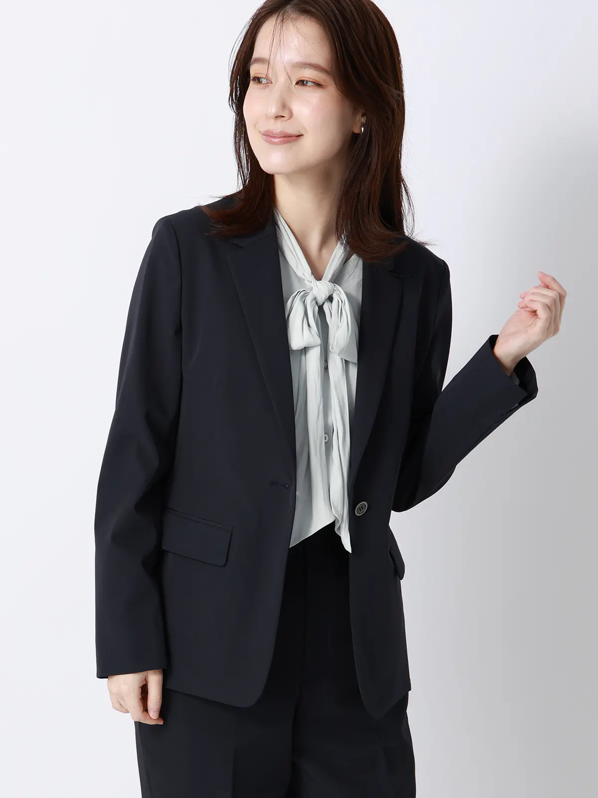 ボウタイブラウス/ウォッシャブル/接触冷感/割繊ポリエステル/無地 サックス 38(9号)