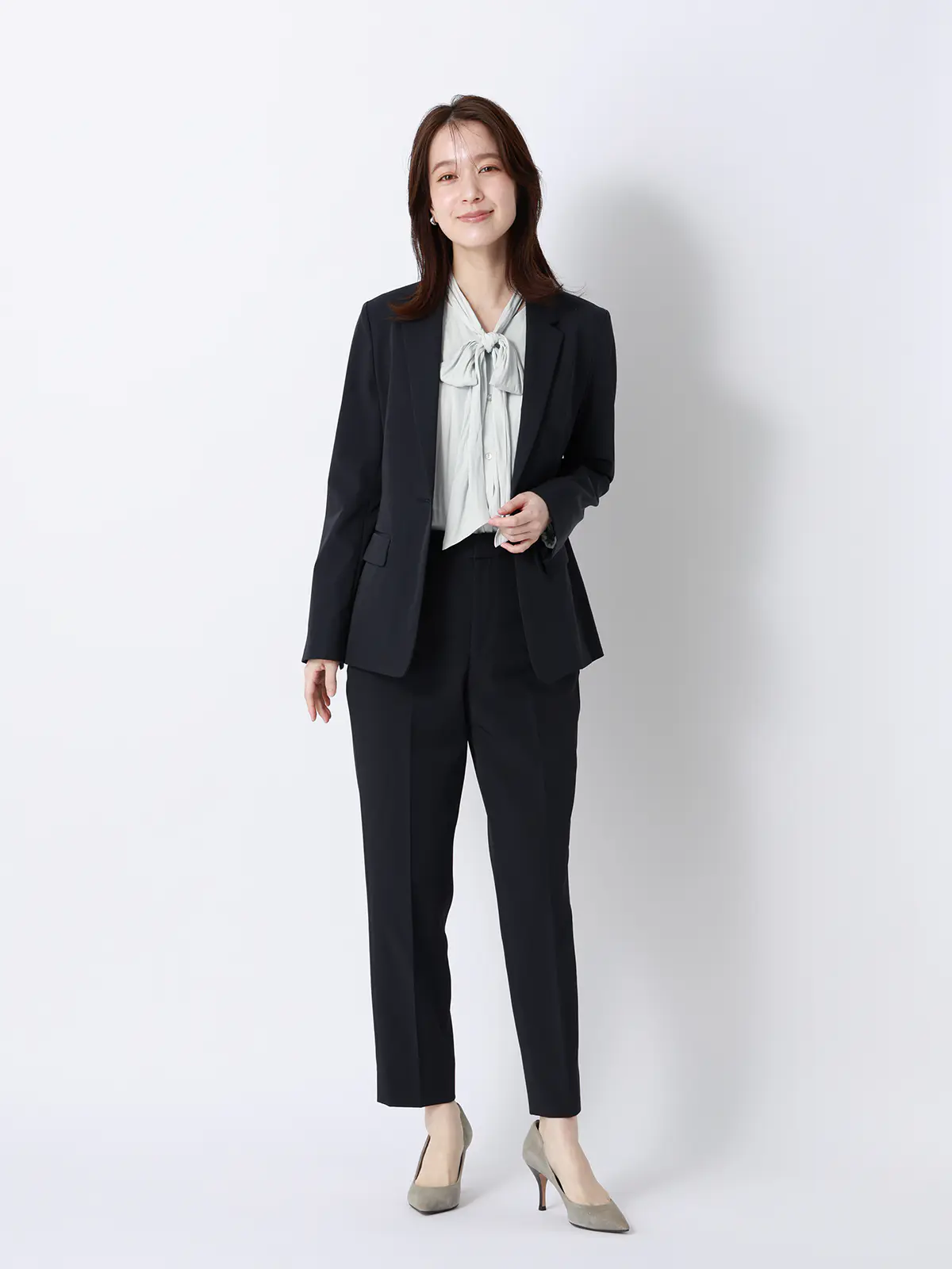 ボウタイブラウス/ウォッシャブル/接触冷感/割繊ポリエステル/無地 サックス 38(9号)