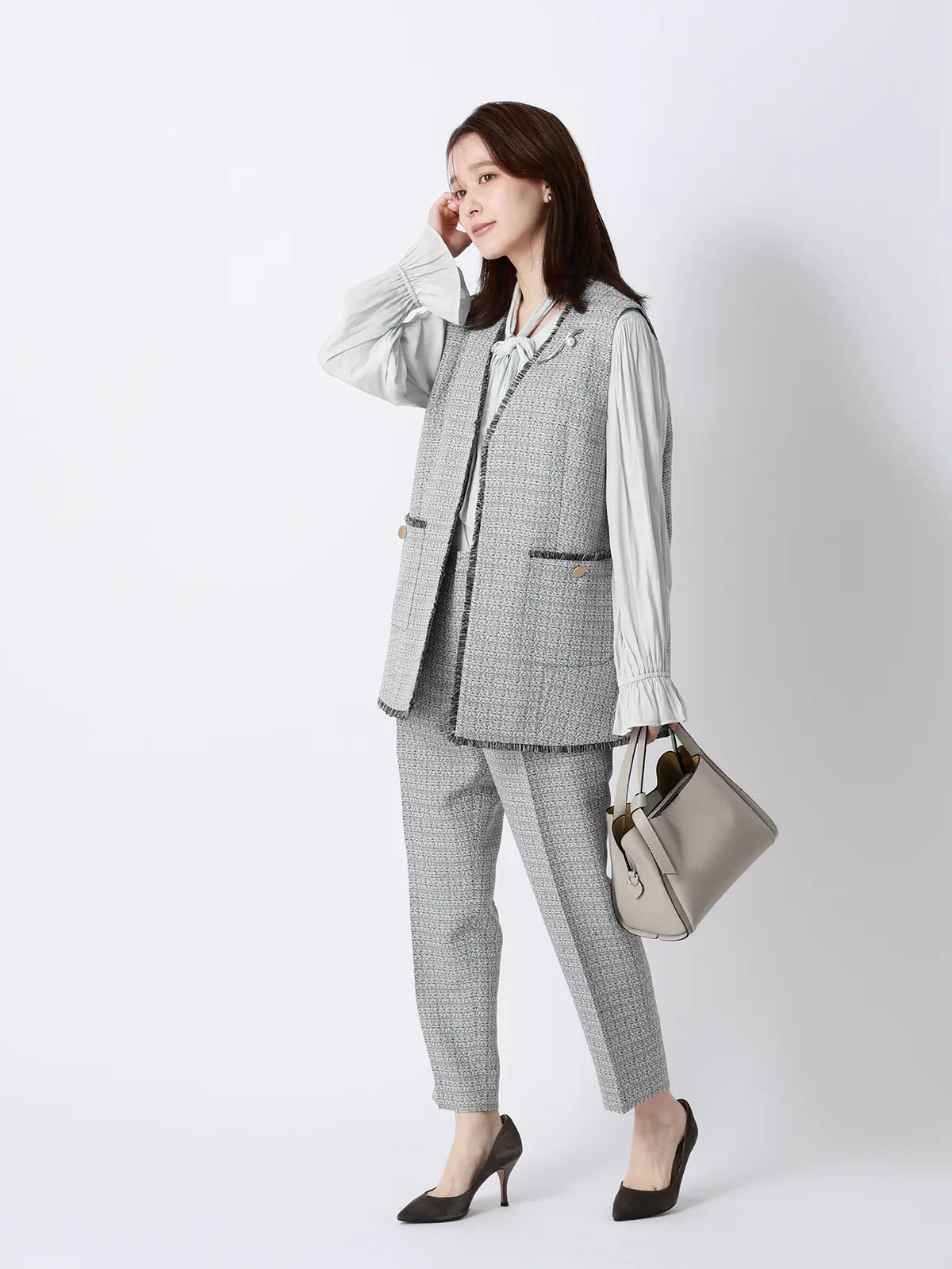 ボウタイブラウス/ウォッシャブル/接触冷感/割繊ポリエステル/無地 サックス 38(9号)