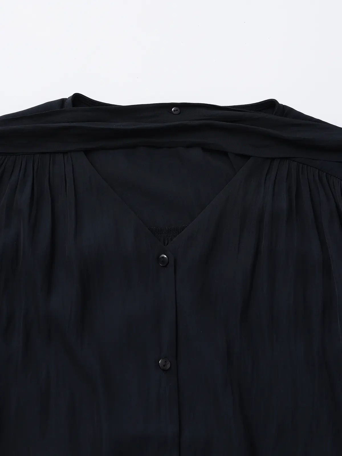 ボウタイブラウス／ウォッシャブル／接触冷感／割繊ポリエステル／無地 ネイビー 40(11号）