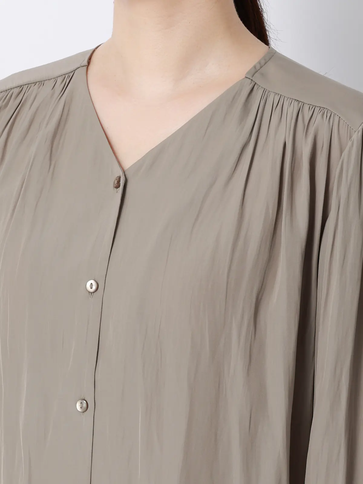 ボウタイブラウス/ウォッシャブル/接触冷感/割繊ポリエステル/無地 ベージュ 38(9号)