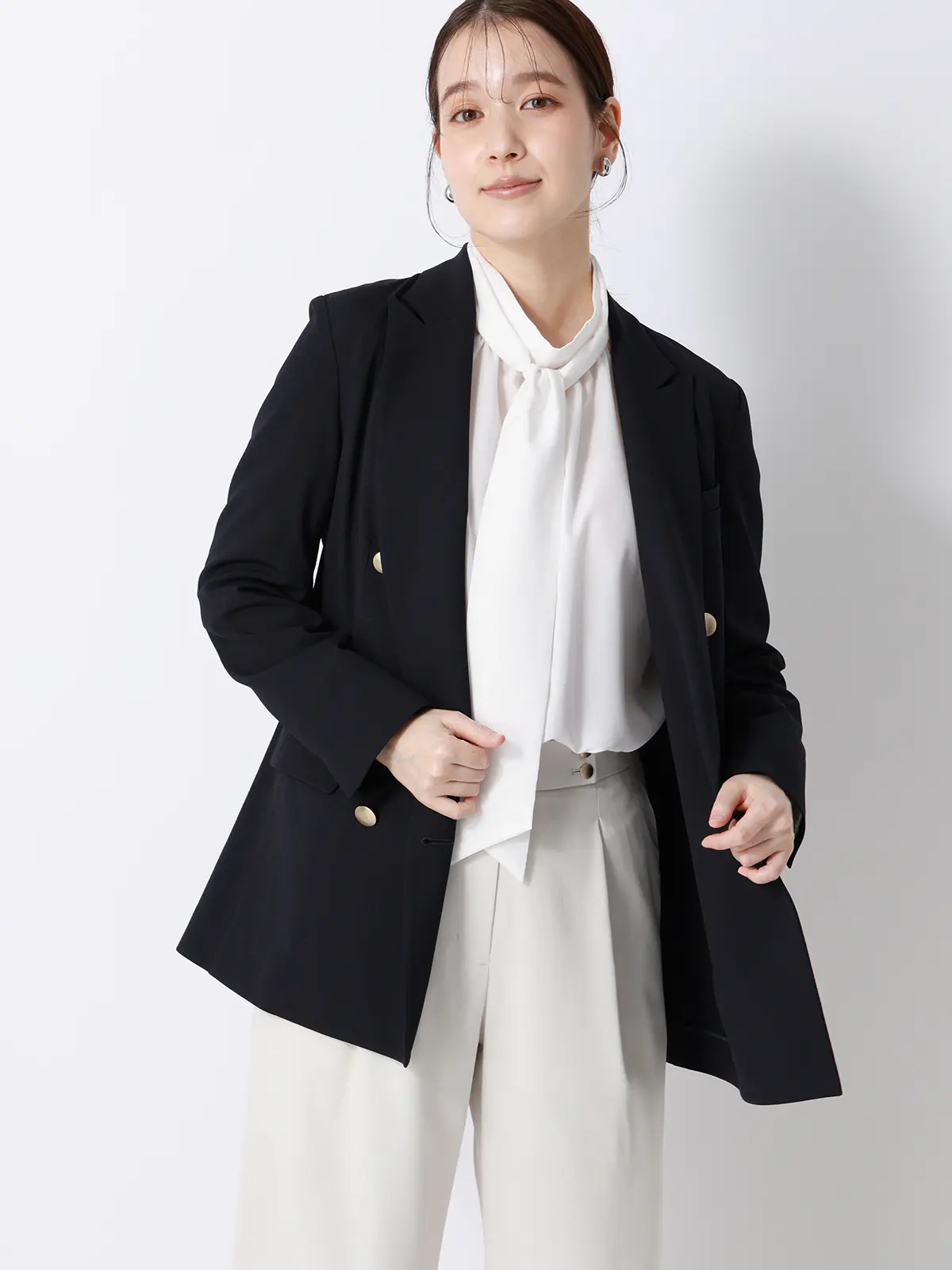 CHANTOWA／シアーハイネックボウタイブラウス／ウォッシャブル／ポリエステル／無地 ホワイト F