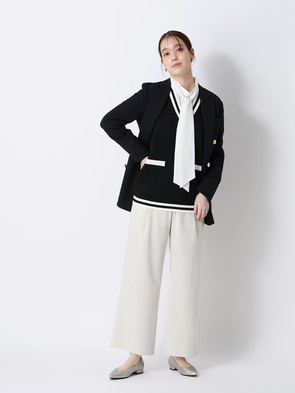 CHANTOWA／シアーハイネックボウタイブラウス／ウォッシャブル／ポリエステル／無地 ホワイト F