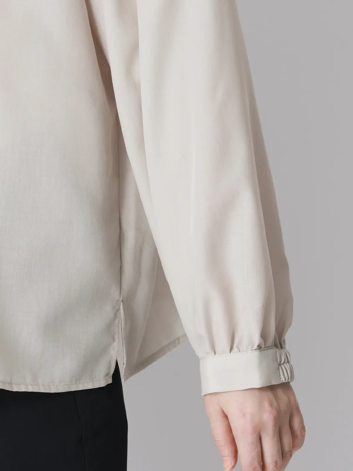 CHANTOWA/シアーハイネックボウタイブラウス/ウォッシャブル/ポリエステル/無地 グレージュ F