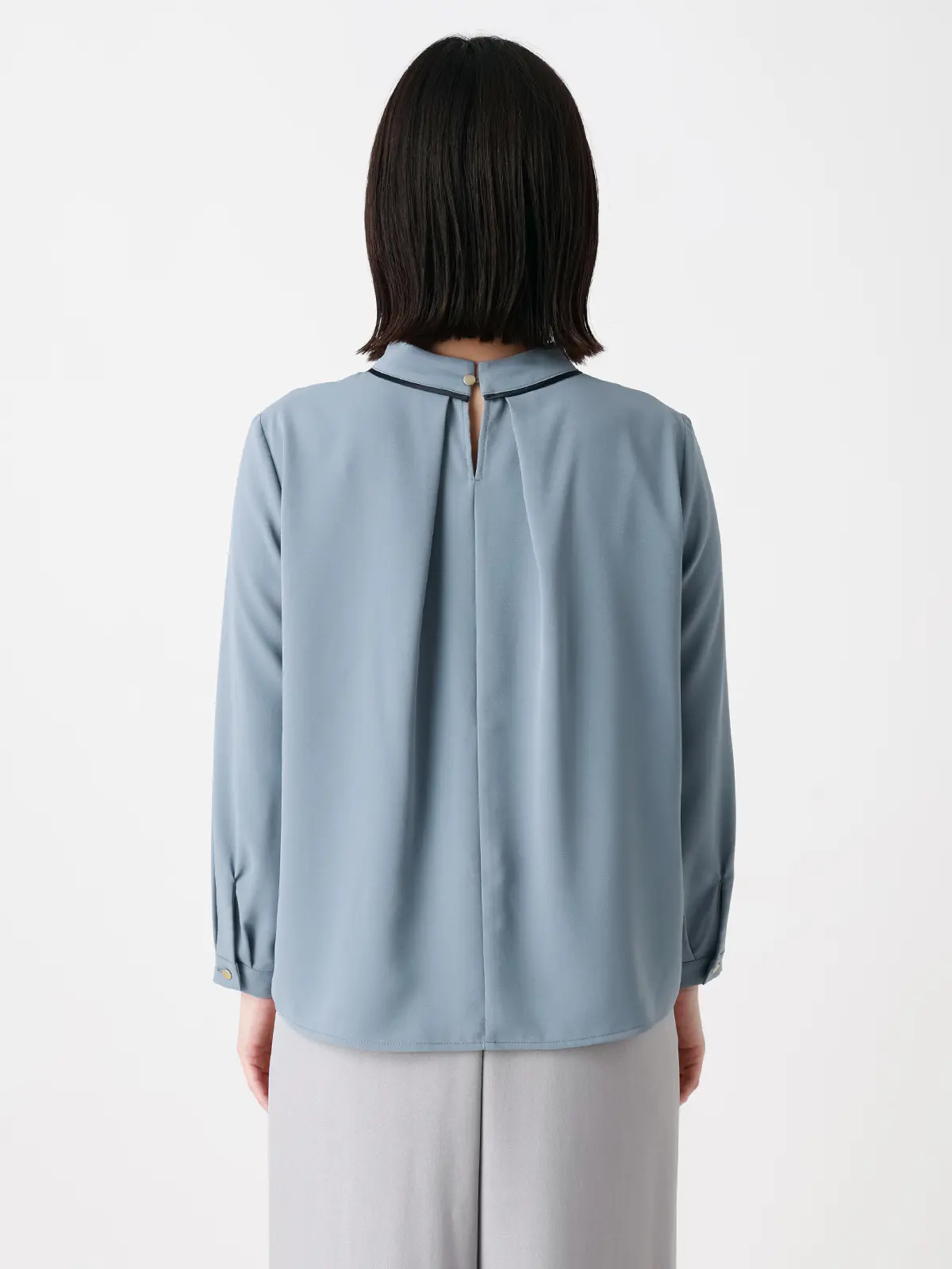 バイカラーハイネックブラウス／8分袖／ウォッシャブル／接触冷感／無地／BIYORI UP ブルー F