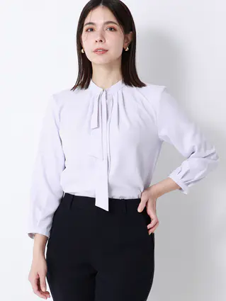 ボウタイブラウス