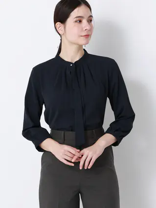 ボウタイブラウス