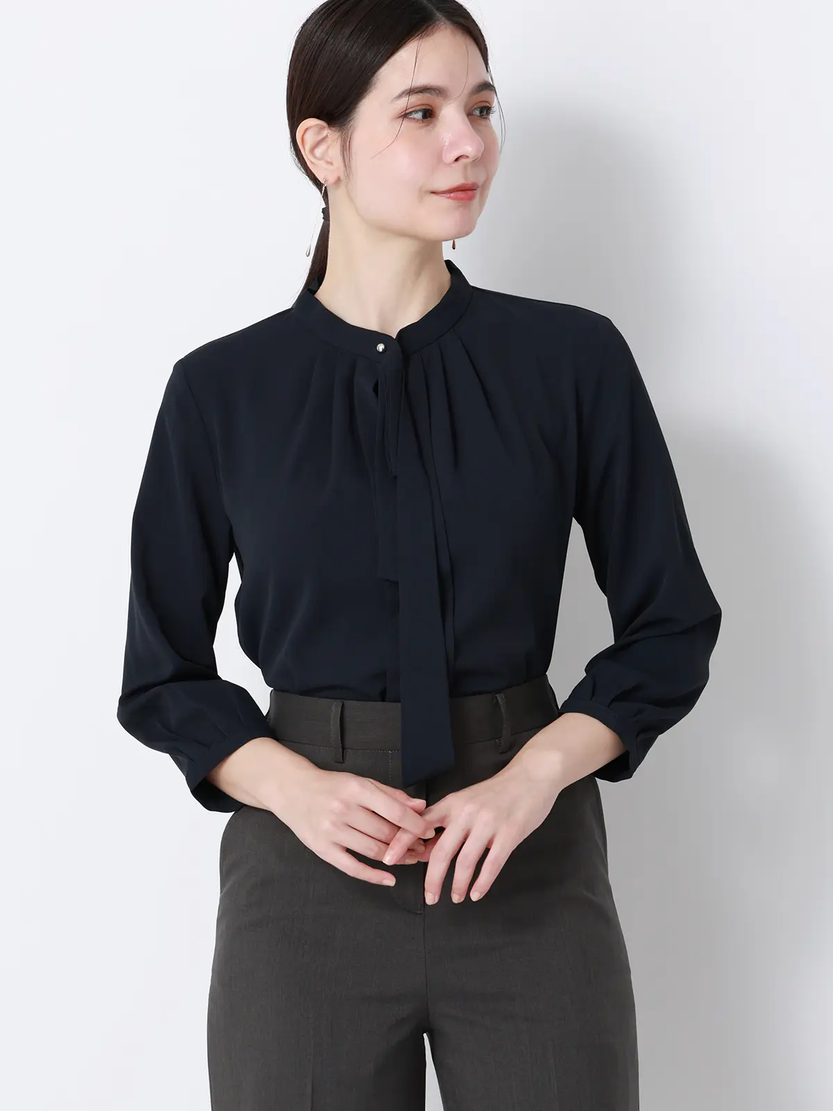 ボウタイブラウス／7分袖／ウォッシャブル／ジョーゼット／メタルパーツ ネイビー 38(9号）