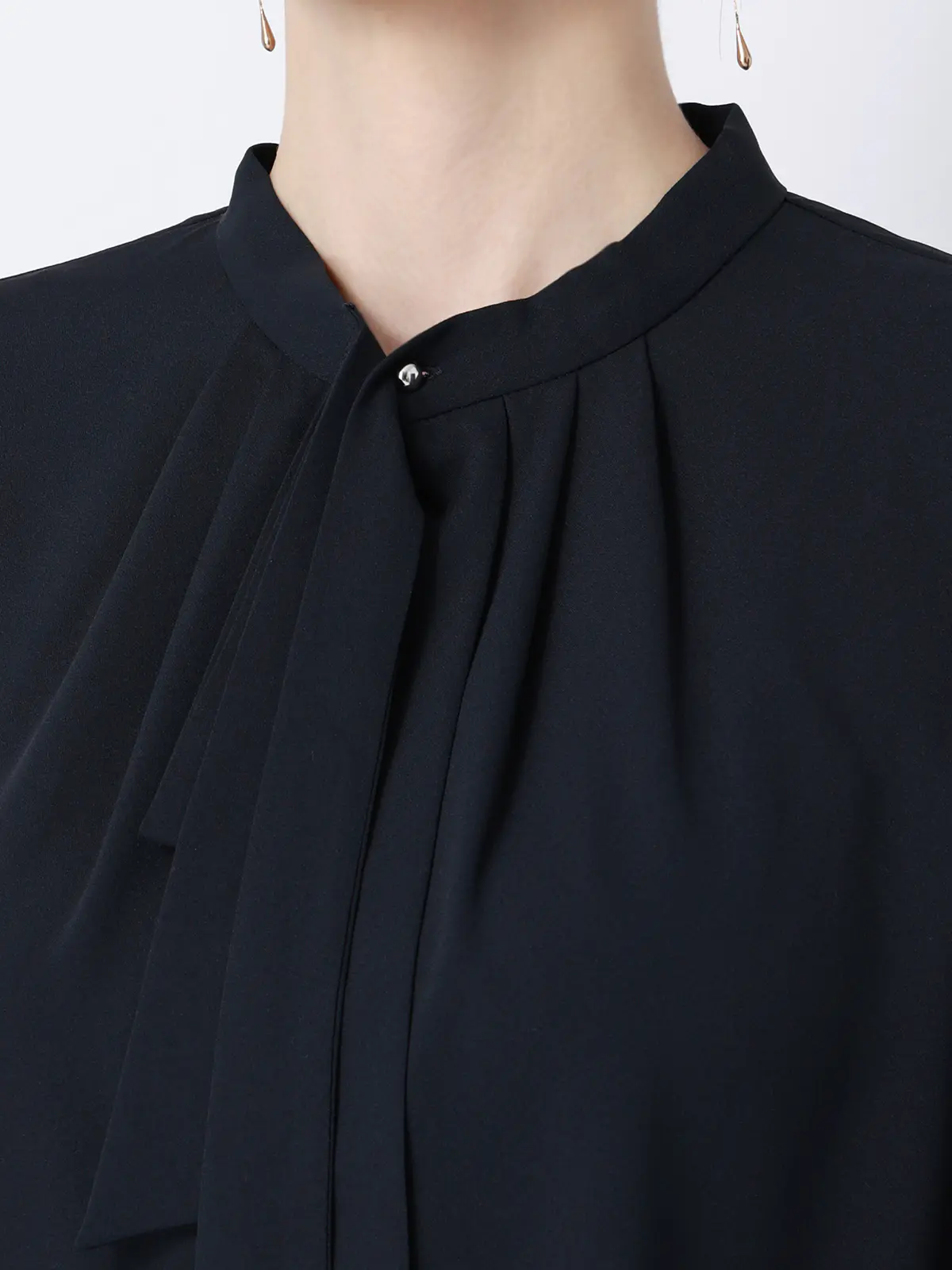 ボウタイブラウス／7分袖／ウォッシャブル／ジョーゼット／メタルパーツ ネイビー 38(9号）