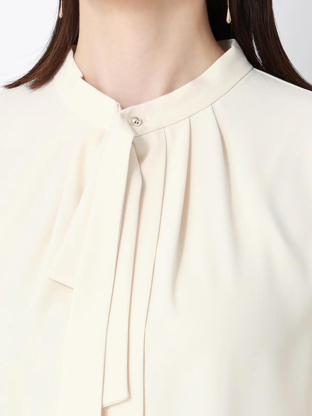 ボウタイブラウス／7分袖／ウォッシャブル／ジョーゼット／メタルパーツ クリーム 38(9号）