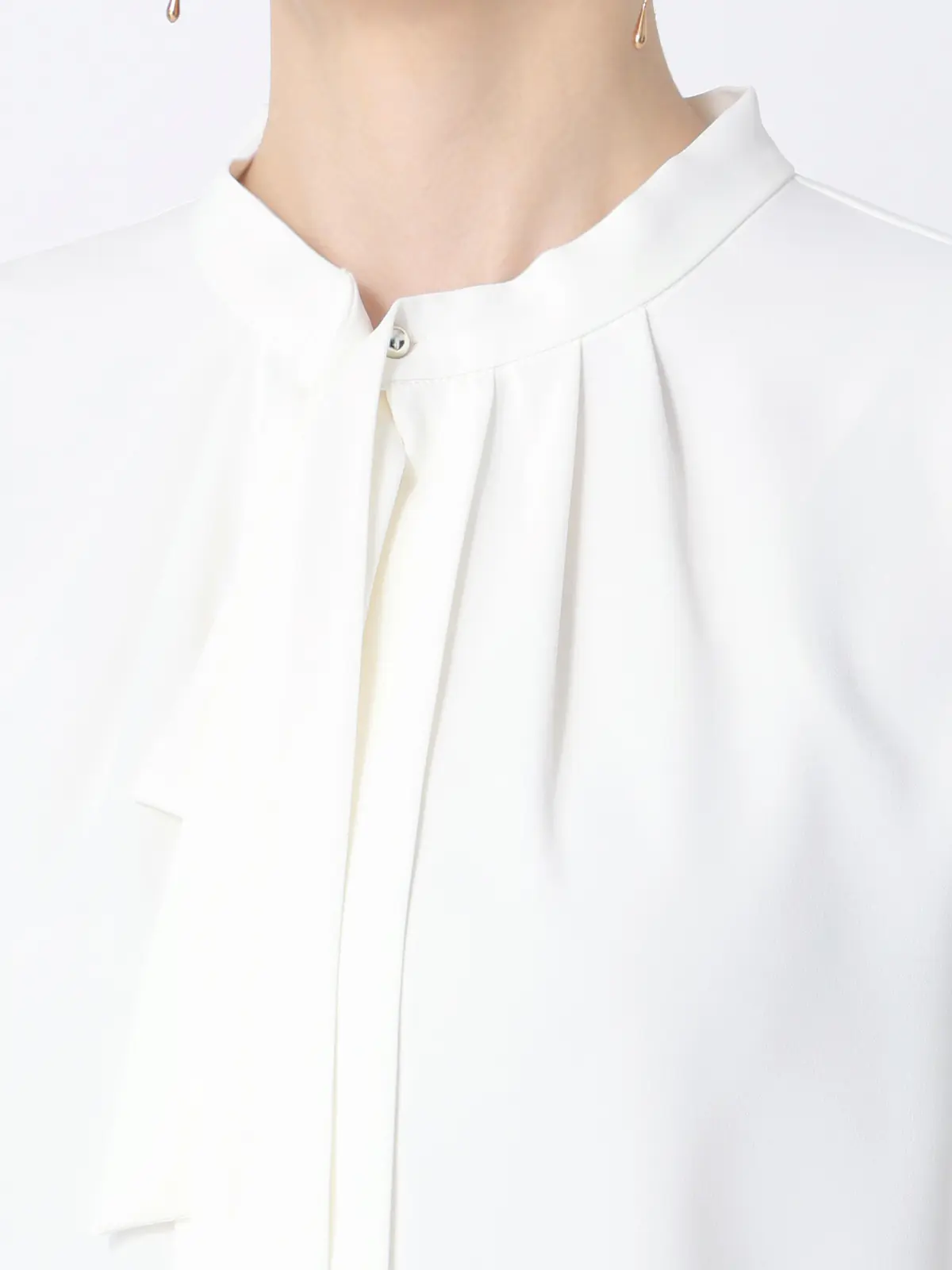 ボウタイブラウス／7分袖／ウォッシャブル／ジョーゼット／メタルパーツ オフホワイト 38(9号）