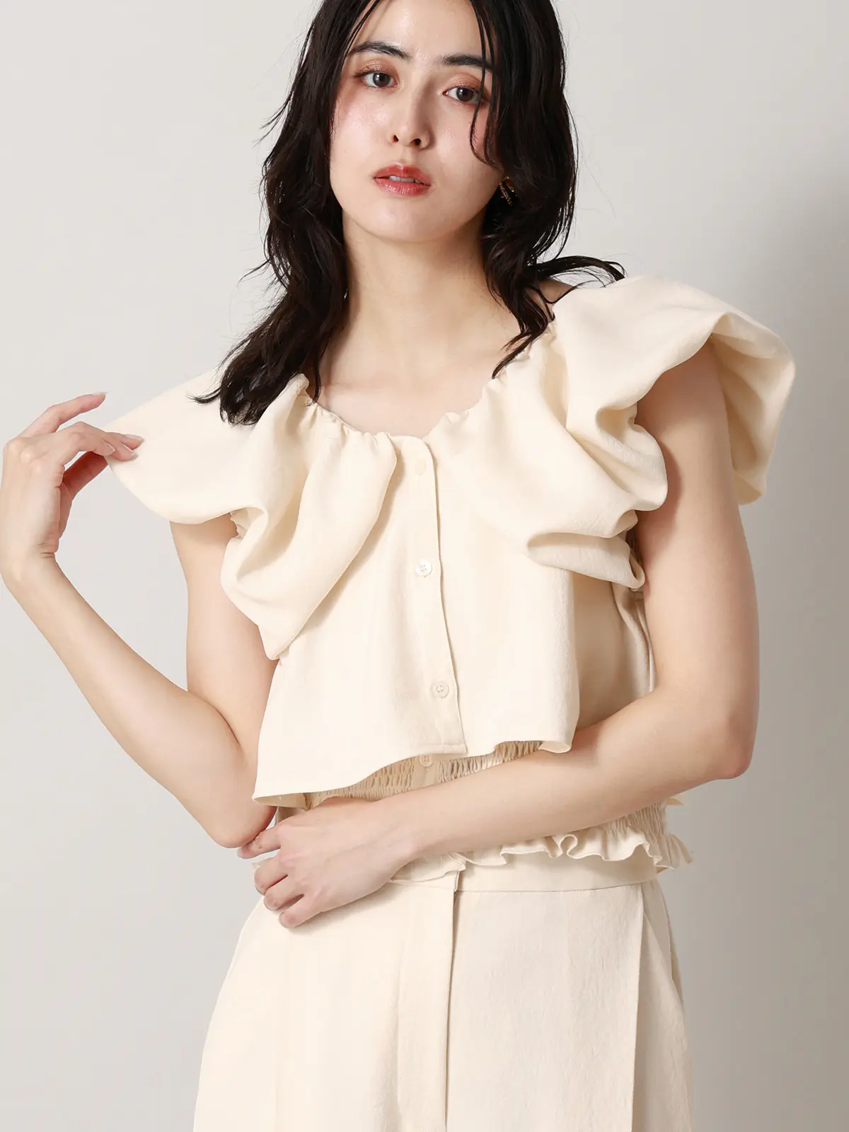 【2／23　23:59までWEB先行販売中】CIS.／オフショルダートップス&インナーキャミソール オフホワイト 36(7号）