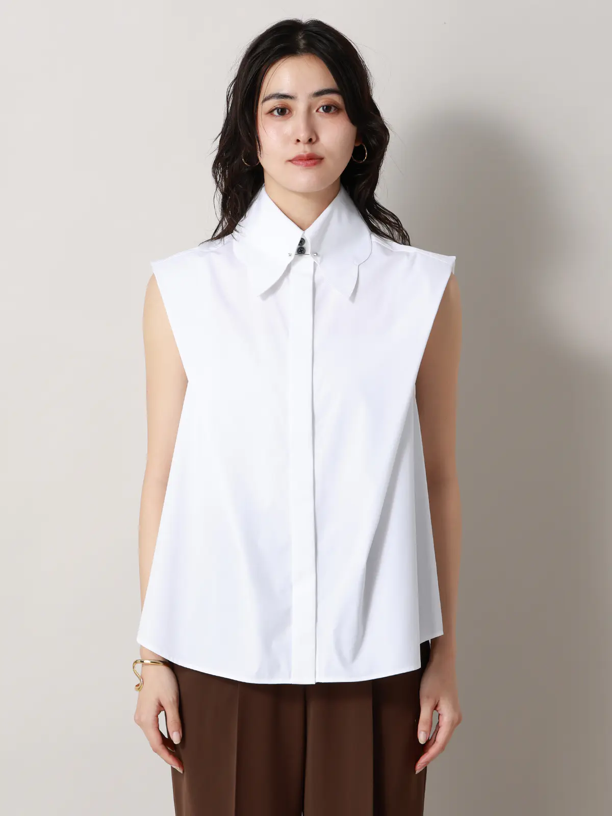 【2／23　23:59までWEB先行販売中】CIS.／スカラップ＆ピンホールカラーシャツ オフホワイト 36(7号）