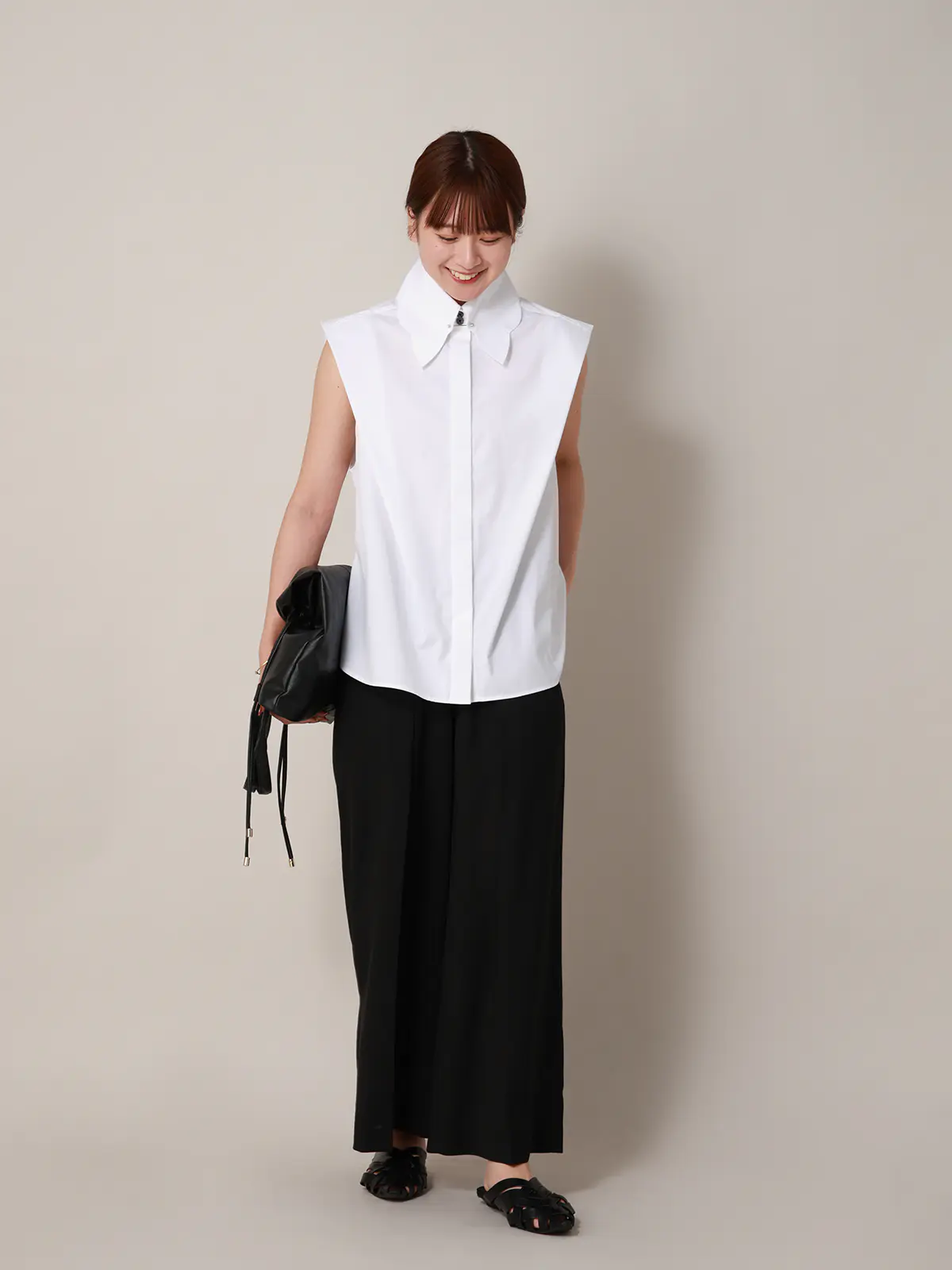 【2／23　23:59までWEB先行販売中】CIS.／スカラップ＆ピンホールカラーシャツ オフホワイト 36(7号）