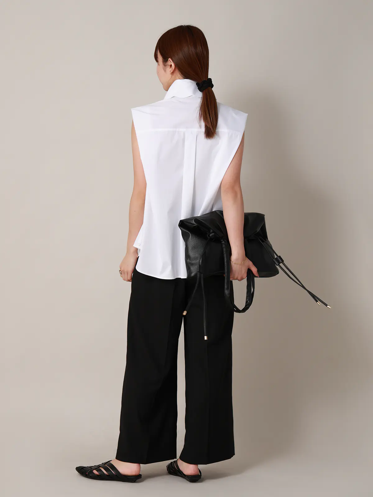 【2／23　23:59までWEB先行販売中】CIS.／スカラップ＆ピンホールカラーシャツ オフホワイト 36(7号）