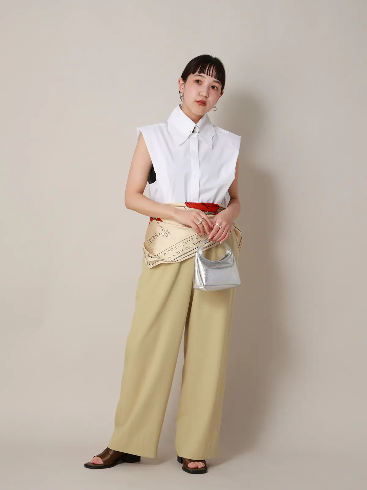 【2／23　23:59までWEB先行販売中】CIS.／スカラップ＆ピンホールカラーシャツ オフホワイト 36(7号）