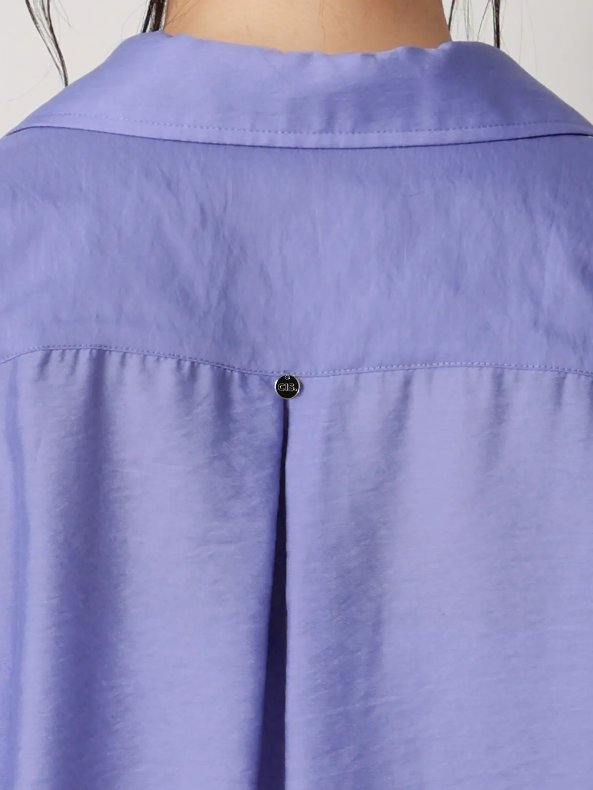 【2／23　23:59までWEB先行販売中】CIS．／シアータンブラーオーバーシャツ ブルー 38(9号）