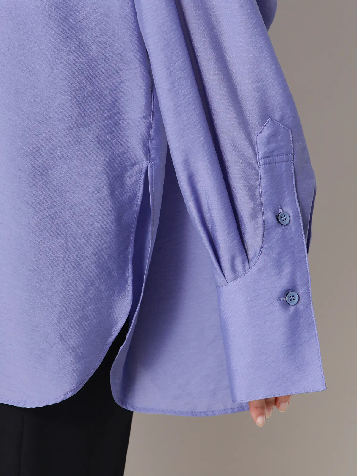 【2／23　23:59までWEB先行販売中】CIS．／シアータンブラーオーバーシャツ ブルー 38(9号）