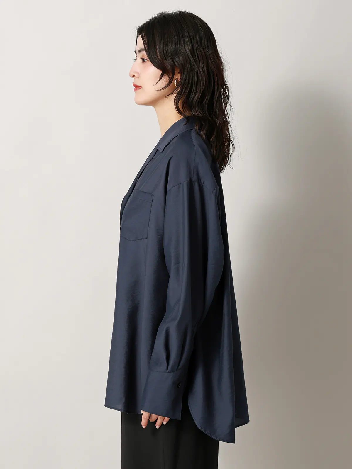 【2／23　23:59までWEB先行販売中】CIS．／シアータンブラーオーバーシャツ ネイビー 38(9号）