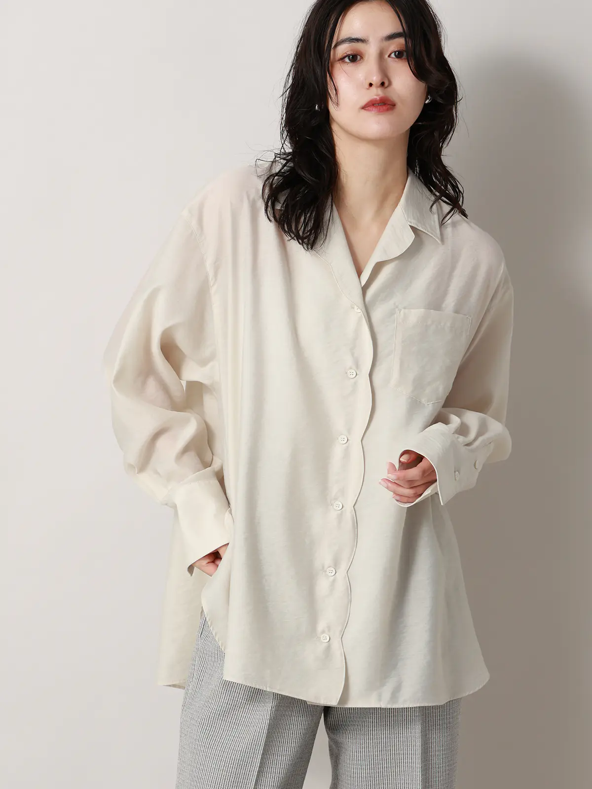 【2／23　23:59までWEB先行販売中】CIS．／シアータンブラーオーバーシャツ ベージュ 38(9号）