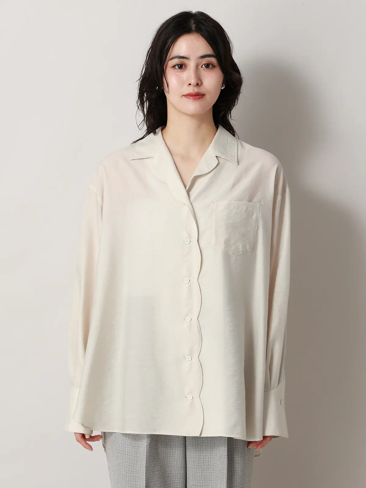 【2／23　23:59までWEB先行販売中】CIS．／シアータンブラーオーバーシャツ ベージュ 38(9号）