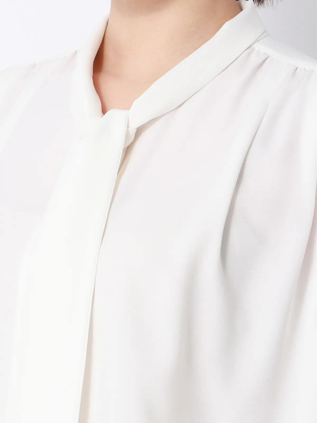 リボンブラウス/半袖/ウォッシャブル/接触冷感/ジョーゼット/無地/BIYORI UP オフホワイト F