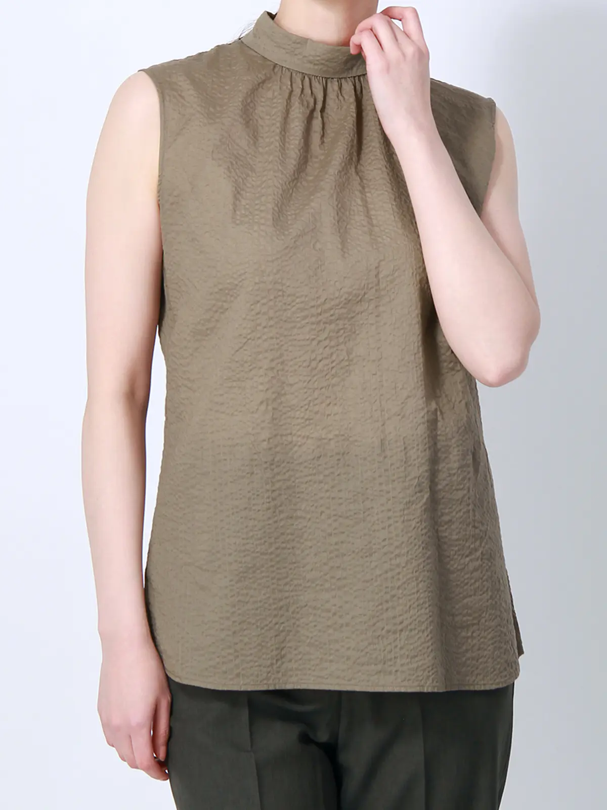【訳アリ商品】ロールカラーブラウス/ノースリーブ/ウォッシャブル/コットンウェーブ/無地 ブラウン 38(9号)