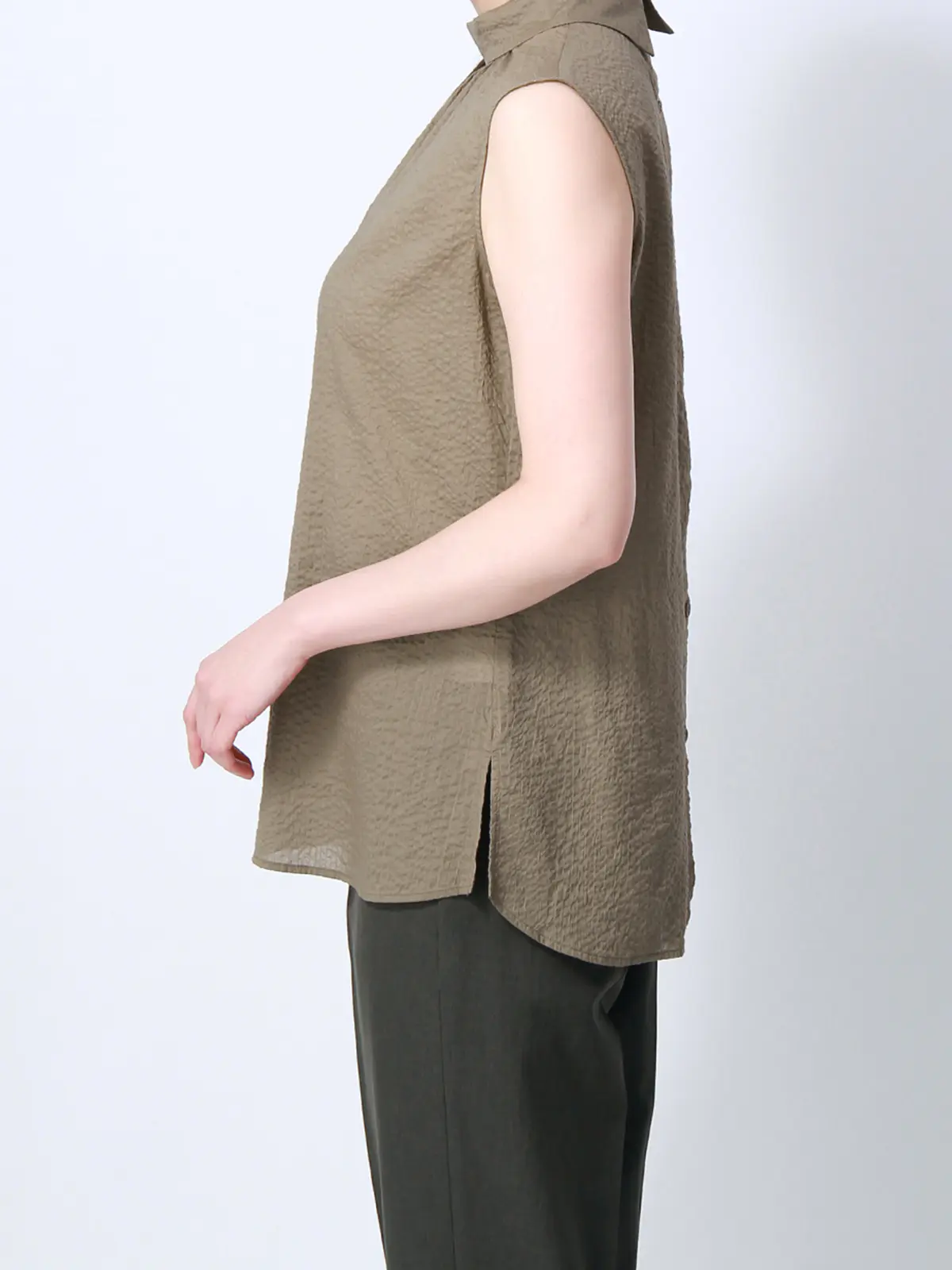 【訳アリ商品】ロールカラーブラウス/ノースリーブ/ウォッシャブル/コットンウェーブ/無地 ブラウン 38(9号)