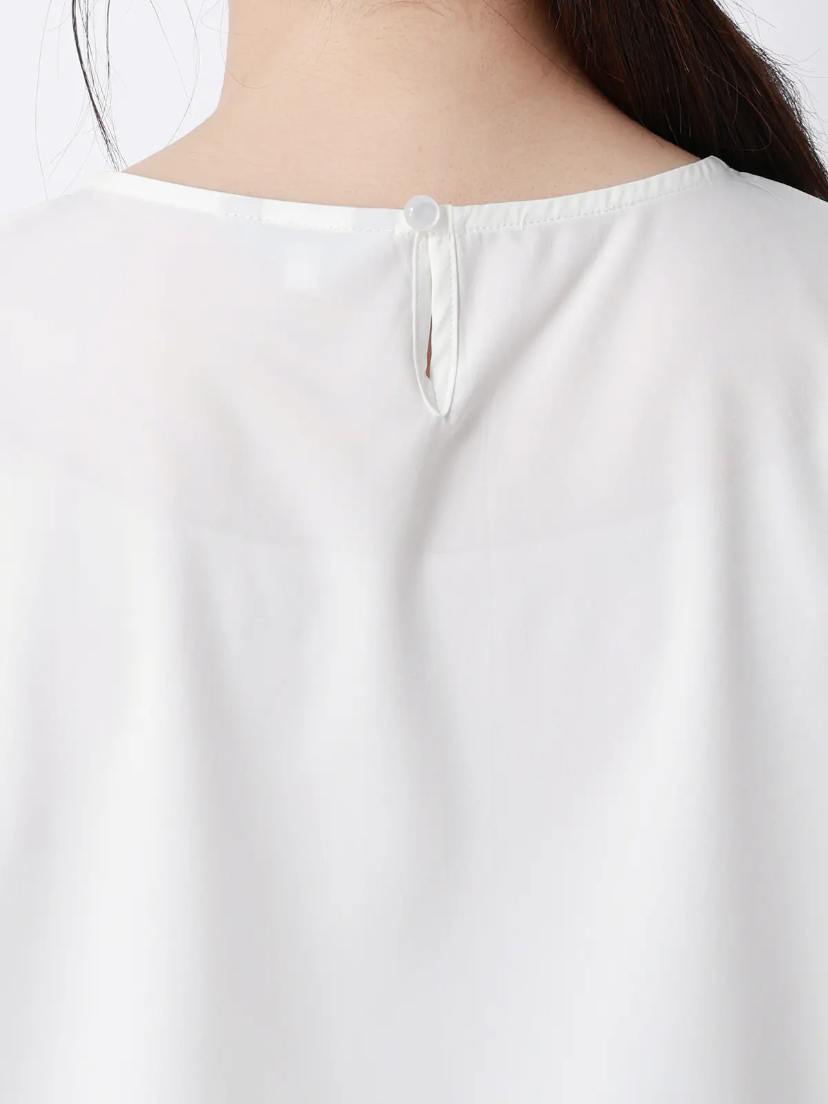 みんなのブラウス／クルーネックタックブラウス／半袖／ウォッシャブル／接触冷感／無地 ホワイト M