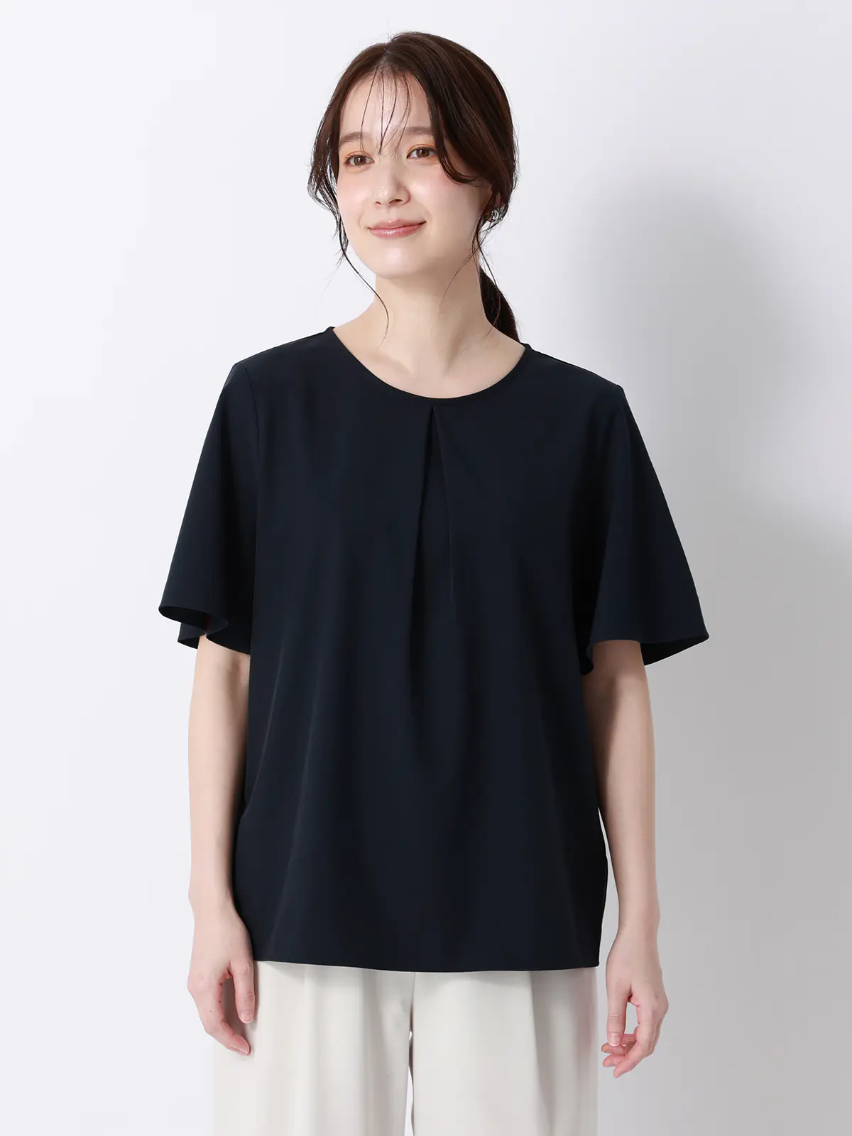 みんなのブラウス／クルーネックタックブラウス／半袖／ウォッシャブル／接触冷感／無地 ネイビー M