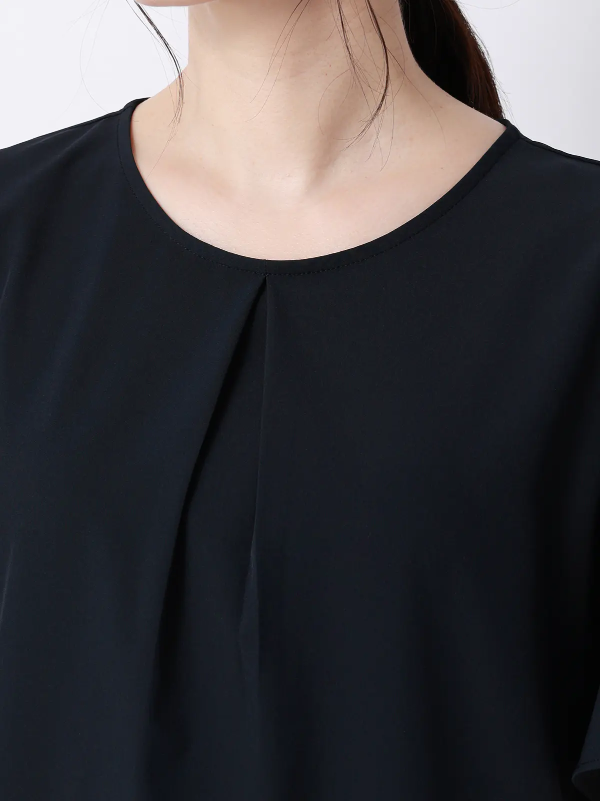 みんなのブラウス／クルーネックタックブラウス／半袖／ウォッシャブル／接触冷感／無地 ネイビー M