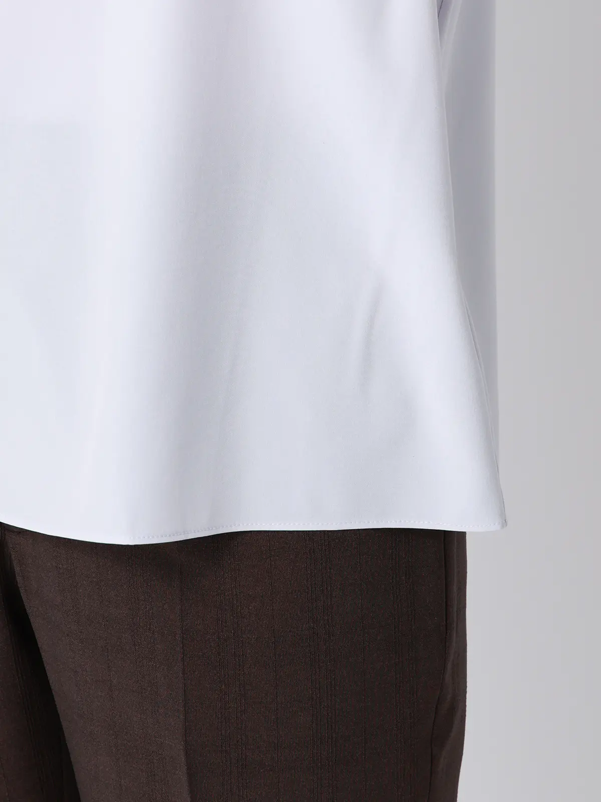 みんなのブラウス／クルーネックタックブラウス／半袖／ウォッシャブル／接触冷感／無地 ラベンダー M